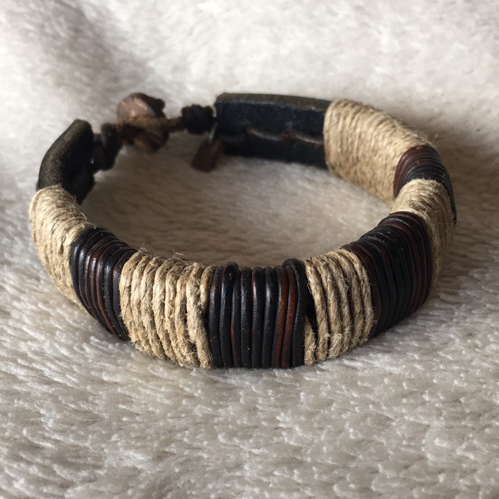 Men’s Leather & Twine Cuff